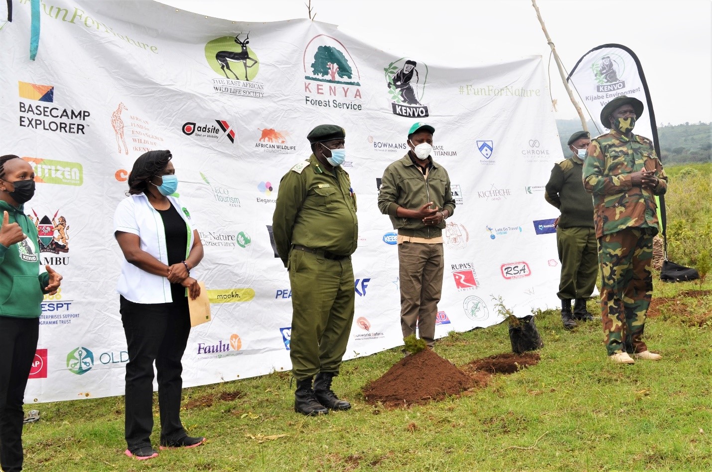 The Forest Challenge 2019 Edition Organizers and Corporate Partners Stage a Joint Tree Planting Exercise!